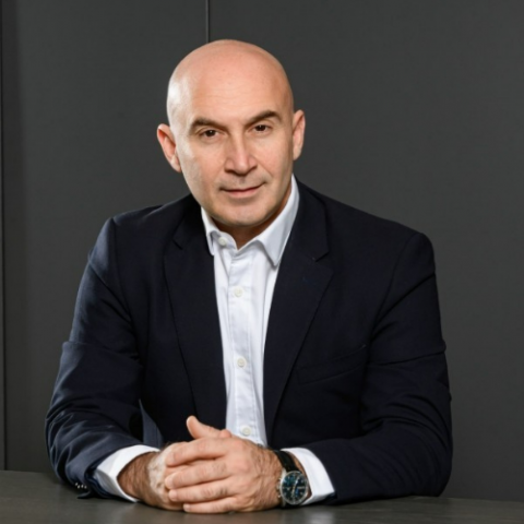 Nikos Vardaramatos Profile Picture