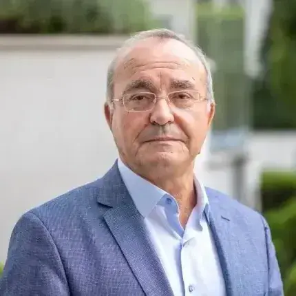 Prof. Dr Nikola Rajakovic