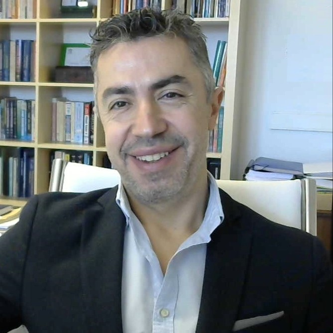 Prof. Emmanuel Karapidakis