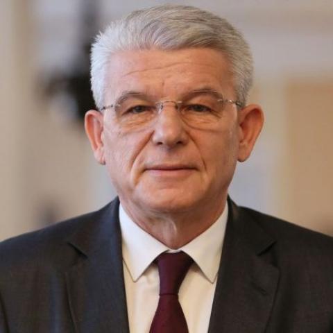Sefik Dzaferovic Profile Picture