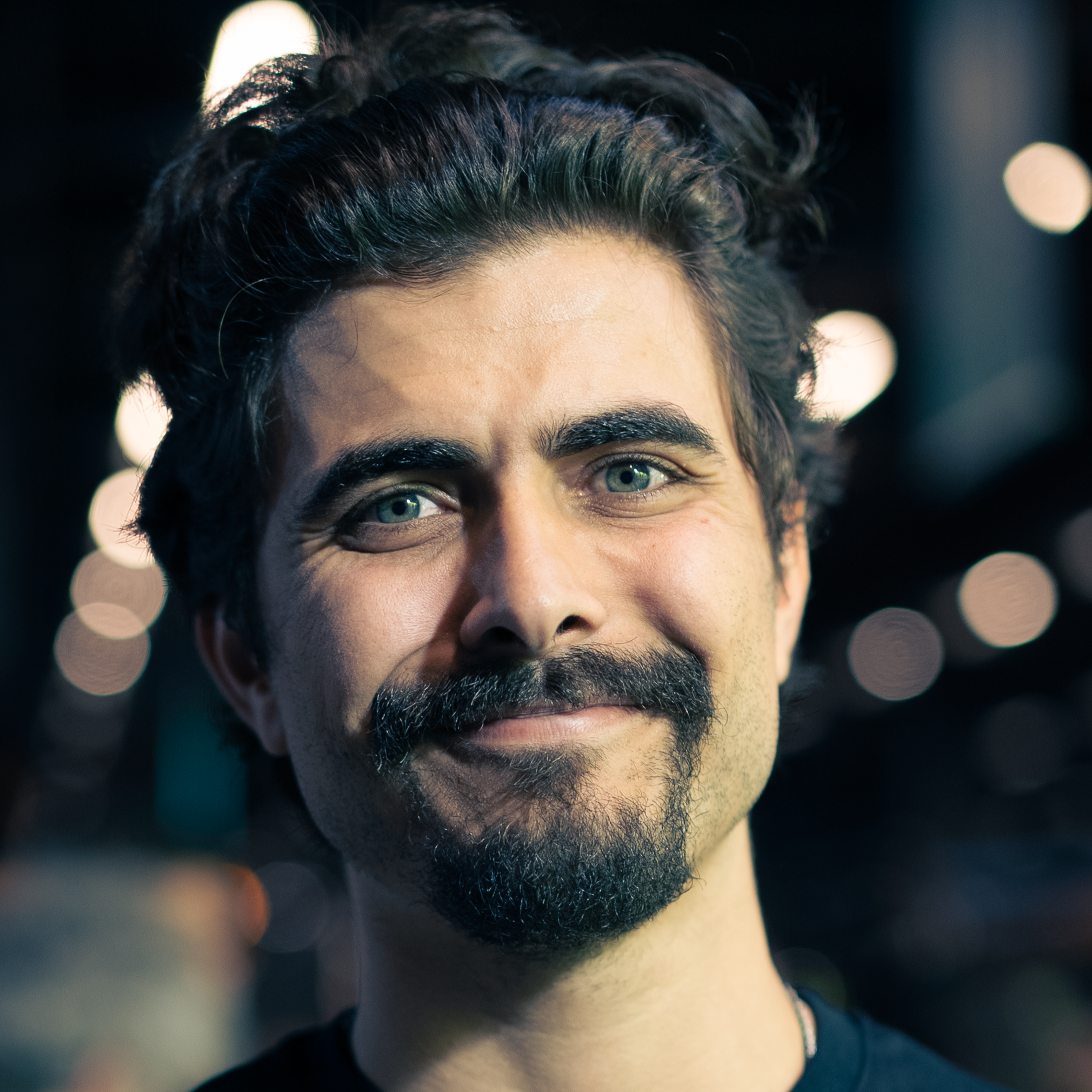 Vardis Vardinogiannis