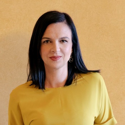 Εύη Χατζηιωάννου